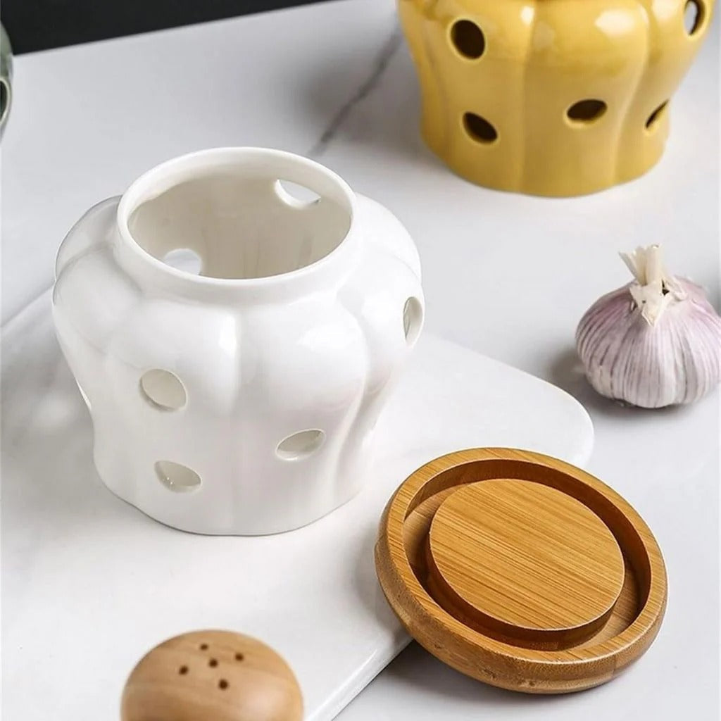 Top View of Brisa Spice Jar with Open Lid